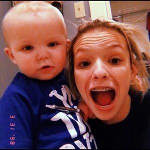 Meet your Posher, Anna claire